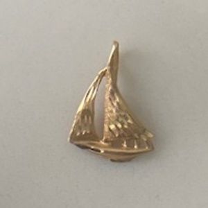 sail boat charm 14K